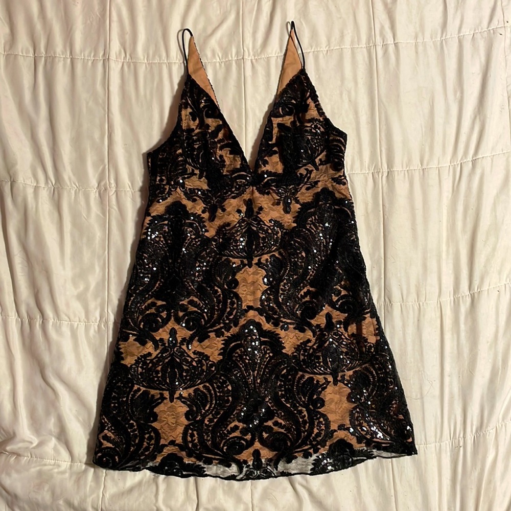 Black lace and sparkle cocktail dress 🖤